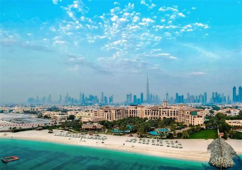 Hotel Beaches In Dubai Are Now Open But With Conditions Esquire