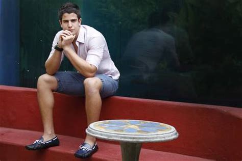 Tudo começou com um tuite de enzo celulari, o filho de claudia raia e edson celulari, que, ao compartilhar uma notícia sobre a diminuição do consumo de carne, perguntou se o fato se dá por. Filho de Claudia Raia e Edson Celulari, Enzo chega à ...