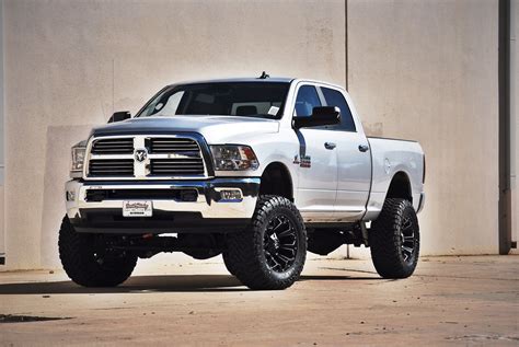 Clean Looks And Tough Suspension Lift On Dodge Ram 2500 — Gallery