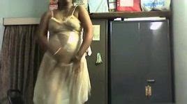 Desi Mom Nude Dance At Bedroom Indian Xxx