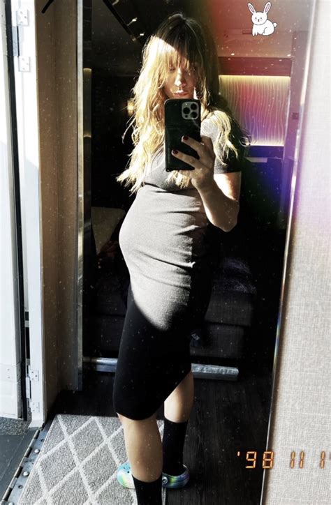 Thatcelebguy On Twitter Kaley Cuoco Being Pregnant Perfection And