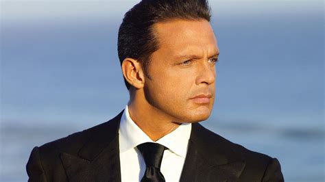 Luis Miguel Wallpapers Top Free Luis Miguel Backgrounds Wallpaperaccess