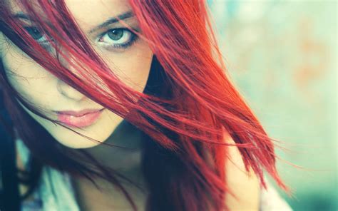 2560x1600 Redhead Women Green Eyes Hair In Face Looking At Viewer