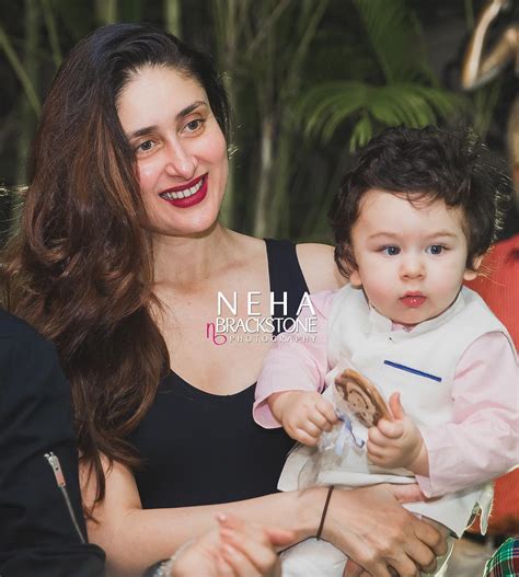 Kareena Kapoors New Picture With Little Taimur In Her Arms Is Motherhood Defined In A Frame