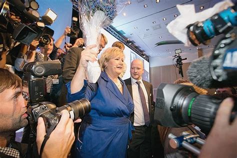Dubbed norway's angela merkel, solberg was elected to a second term in 2017 after steering the country through an oil crisis, avoiding a recession. Erna Solberg, une « dame de fer » pour gouverner la Norvège