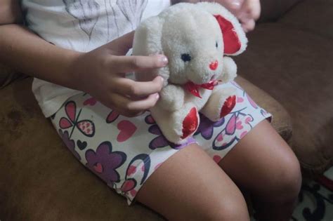 Mulher Viaja E Pai Aproveita Para Espancar E Estuprar Filha De 11 Anos