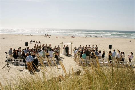 Located on the gulf of mexico, this resort specializes in customizable beach wedding packages. Cannon Beach Wedding Venues | Surfsand Resort
