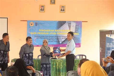 Analisis materi ajar dan pembelajarn kimiapada siswa kelas x sma negeri 12 banda aceh tahun ajaran 2010/2011 d i s u s u sedangkan metode yang sering digunakan adalah metode tanya jawab dan ceramah. PENULISAN ARTIKEL ILMIAH BERBASIS PENELITIAN TINDAKAN ...