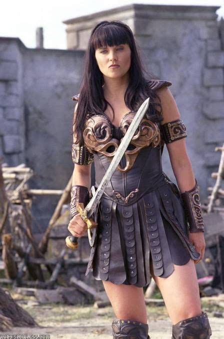 Veja Como Está Lucy Lawless Que Interpretava Xena Na Tv Warrior Princess Xena Warrior