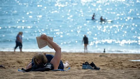 Uk Weather Forecast Britain To Sizzle In Glorious 25c Mini Heatwave This Weekend Mirror Online