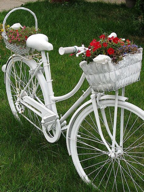 504 Best Bicycles With Flower Baskets Images Bicycle Beautiful