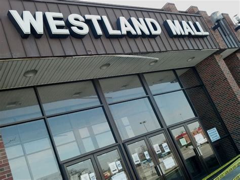 Westland Mall Closed Shopping Centers 4273 Westland Mall Hilltop