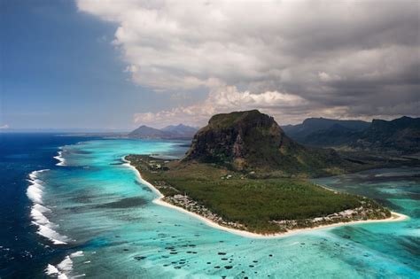 Premium Photo Aerial View Of Le Morne Brabant Mountain Which Is In
