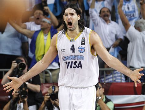 Yes, luis scola is still playing (now in milan) this week's newsletter catches up with luis scola, 39, to talk about how the n.b.a. Luis Scola comme porte-drapeau de l'Argentine aux Jeux ...
