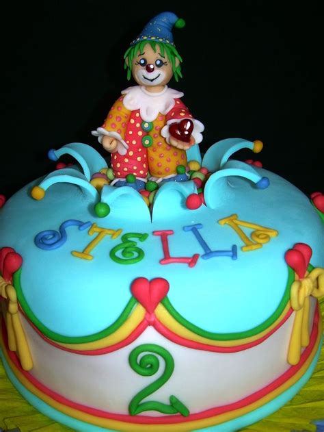 Clown Cake For Stella Clown Cake Cake Creations Cake