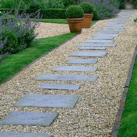 13 Beautiful Stepping Stone Path Ideas You Need To Install In Your