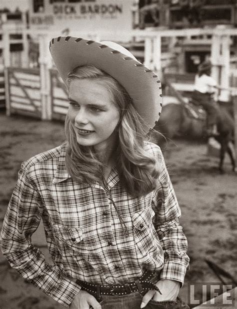 Rarely Seen Vintage Photos Of American Cowgirls From The 1940s