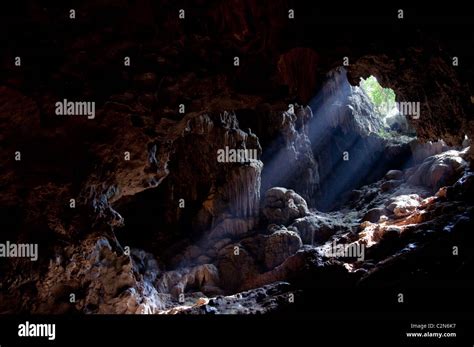 Rays Of Light In Cave Hi Res Stock Photography And Images Alamy