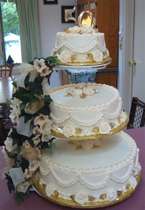 50 Wedding Cake Designs For 100 Guests