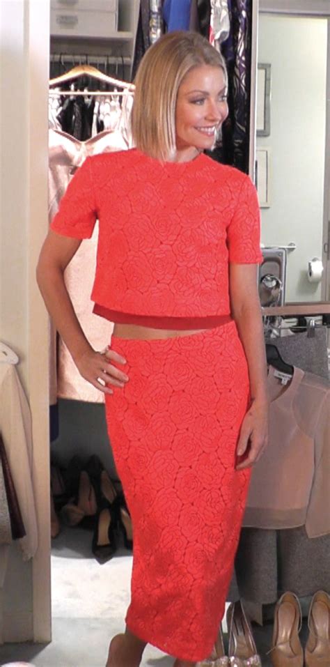 Kelly Ripa Wore This Bright Pinkorange Flowered Alc Outfit From