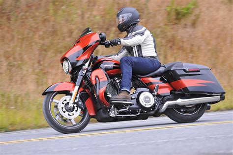 2017 Harley Street Glide Cvo Colors