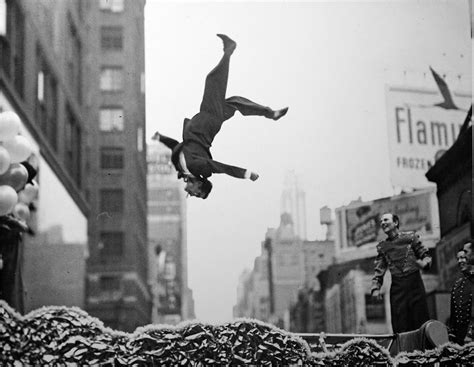 Garry Winogrand Archives Street Photography In Yhe World