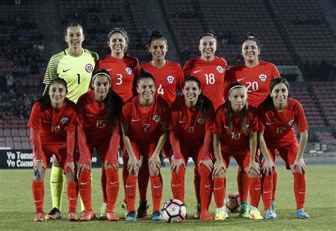 Selección Chilena De Fútbol Femenino Arrasó Con Perú Por 12 Goles A 0 — Fmdos
