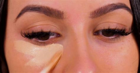 6 Tips To Follow To Stop Your Concealer From Creasing