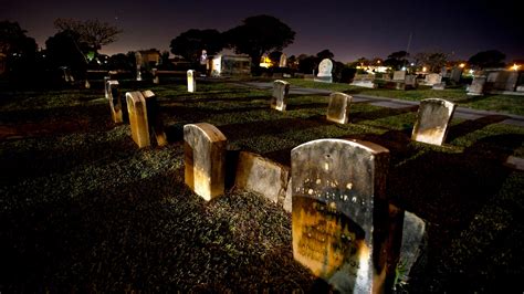Woodlawn Cemetery In West Palm Tales From The Graves For Halloween