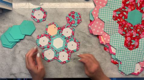 Best Direction To Sew Hexagons Together In Epp Youtube