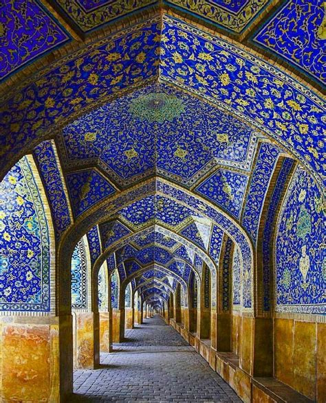 Pin By Troppobella On Iran My Country Persian Architecture Iranian