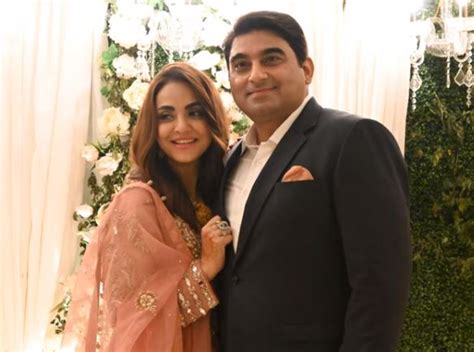 Nadia Khan Spotted At Dr Wajahats Wedding Anniversary Reviewitpk