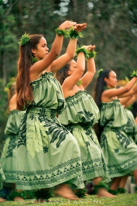 Polynesian Dance Polynesian Culture Samoan Dance Polynesian People Hawaiian Woman Hawaiian