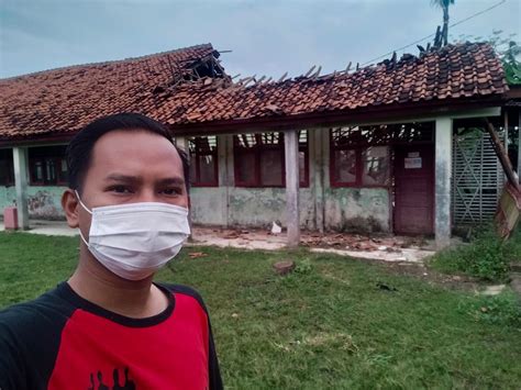 Gedung Sekolah Sdn Batujaya Iii Ambruk Pemerintah Terkesan Cuek Dan Tutup Mata Warta Media