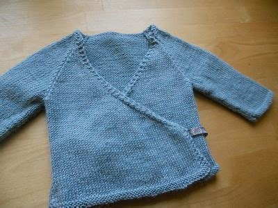 Au fil du temps j'ai stocké des modèles de tricots gratuits que je vous partage. cache coeur a tricoter gratuit
