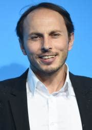 His birthday, age, zodiac sign, his family, and more. Luca Verhoeven - Über diesen Star - Star | cinema.de