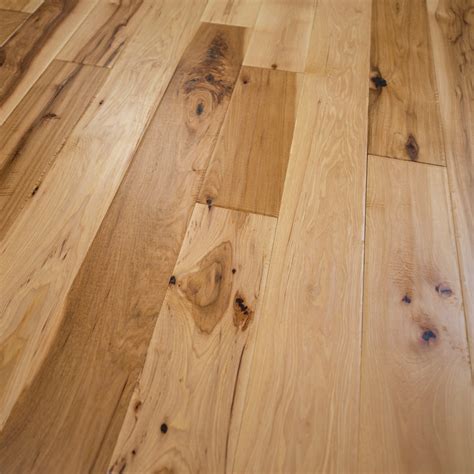 Hickory Hand Scraped Prefinished Solid Wood Flooring Natural 1 Box