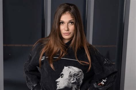 Her mother had a mutual friend with the tennis coach marina marenko, best known to current tennis fans as the mother of atp player andrey rublev. Olga Sharypova Height, Weight, Net Worth, Age, Birthday ...