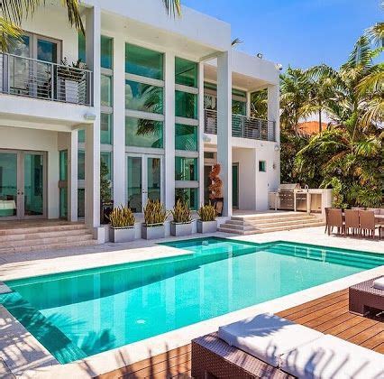 From 873 house rentals to 66 villa rentals, find a unique house rental for you to enjoy a memorable holiday or a weekend with your family and friends. 22 best Luxury Vacation Rentals images on Pinterest | Miami beach, Mansions and Vacation rentals
