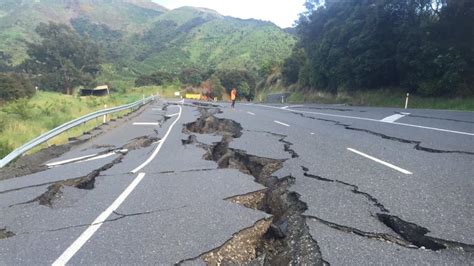 New Zealand Earthquake What Should Tourists Do Escape