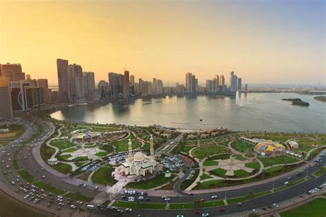 Dex 98 ﻿ emirát s. Mega-Pläne: Wie das Emirat Schardscha das neue Dubai ...
