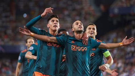 See more ideas about afc ajax, amsterdam, ajax. Valencia vs. Ajax Amsterdam - Football Match Report ...