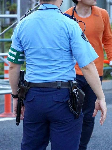 Pin By Silvito On Guardado Rápido In 2021 Policeman Men In Uniform