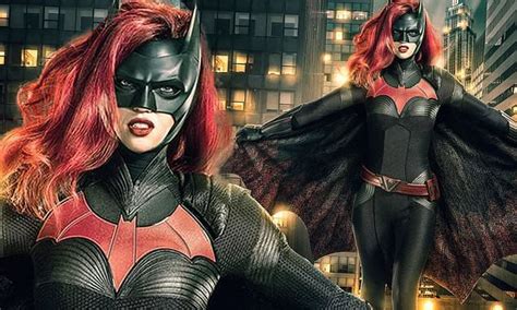 Batwoman Pictured Ruby Rose Is Seen For First Time As The Superhero