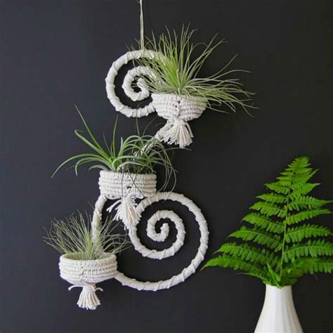 Beautiful plants need beautiful planters, and beautiful planters need beautiful stands. 42 Unique, Decorative Plant Stands For Indoor & Outdoor Use