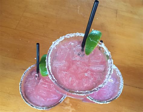 pomegranate margarita drinks coyote grill laguna beach mexican restaurant in laguna