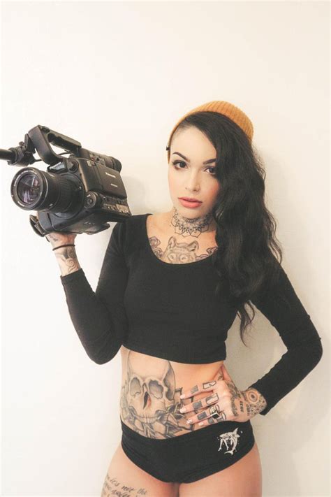 A Look At Inked Up And Gorgeous Adult Film Star Leigh Raven Leighravenx