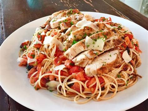 This easy spaghetti pie recipe is a great way to use up leftover spaghetti and sauce! T.G.I. Friday's Bruschetta Chicken Pasta | Chicken pasta recipes, Balsamic chicken pasta ...