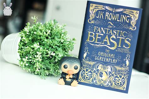 With his magical suitcase in hand, magizoologist newt scamander arrives in new york in 1926 for a brief stopover. Fantastic Beasts and Where to Find Them: The Original ...