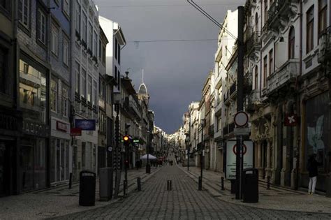 Confinamento portugal regras / consulte os dados atualizados sobre o estado epidemiológico de portugal relativamente à covid19. Confinamento em Portugal está a resultar, mas é preciso ...